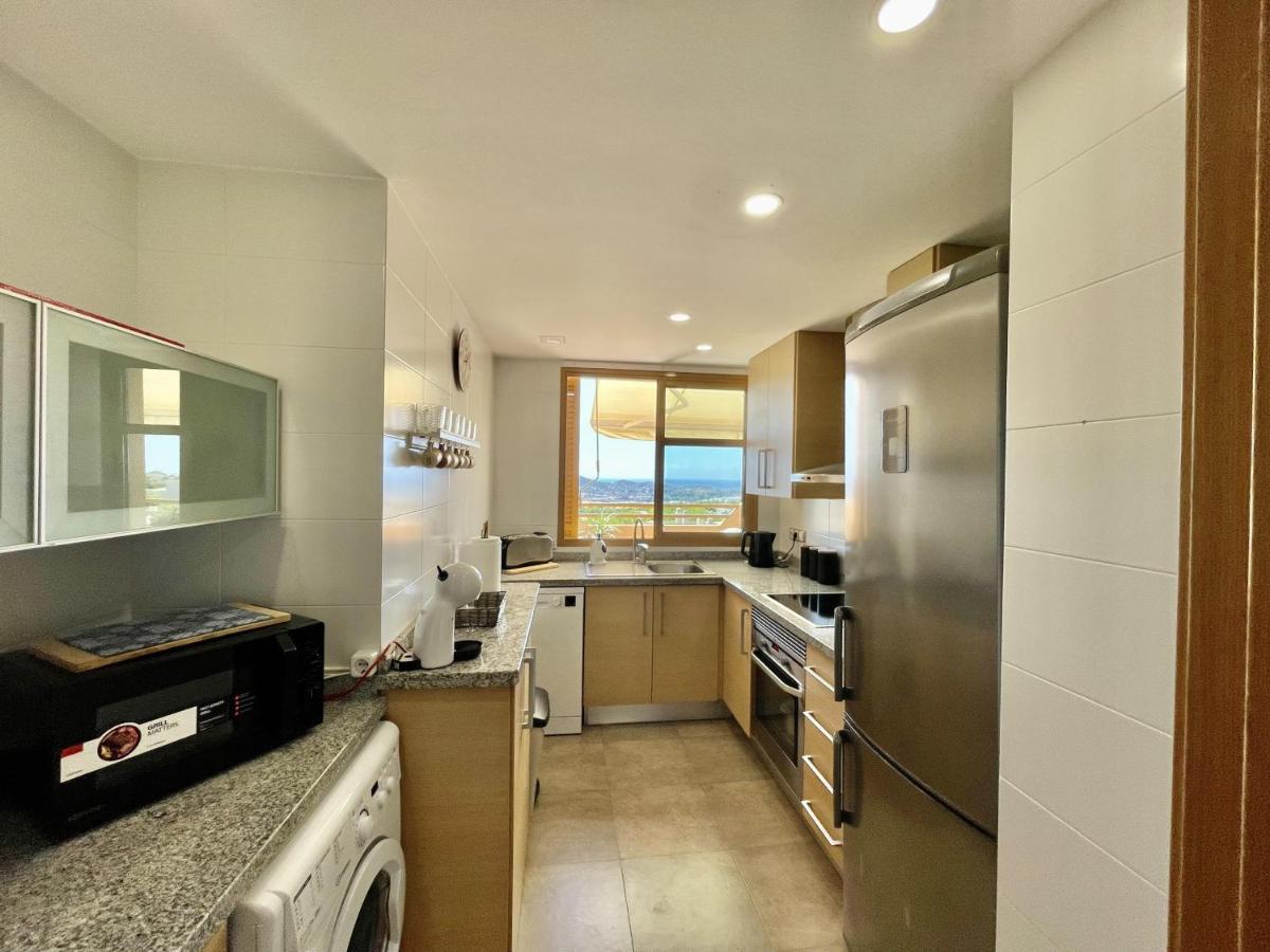 Апартаменты Modern 2-Floor Penthouse With Sea Views - Sleeps 7 Финестрат Экстерьер фото